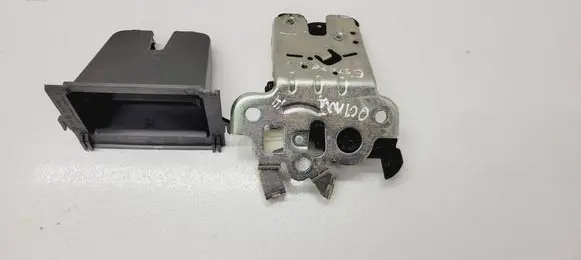 Tailgate/trunk/boot lock/catch/latch