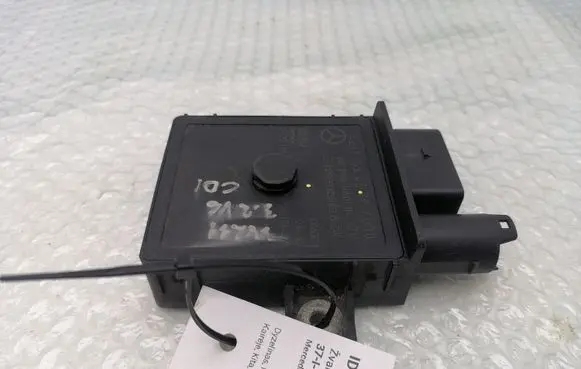 Mercedes-Benz C W203 Glow plug pre-heat relay A6421530379