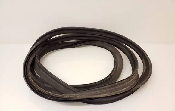 Mercedes-Benz B W246 W242 Trunk rubber seal (body) 
