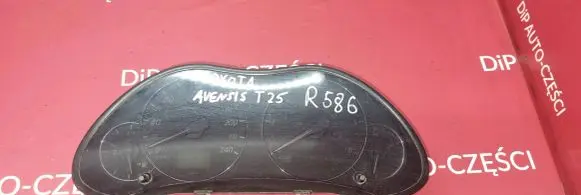 Toyota Avensis T250 Speedometer (instrument cluster) 8380005630H