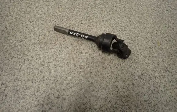 Nissan Almera N16 Steering wheel axle