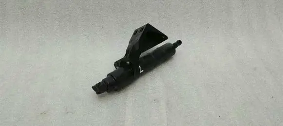 Mercedes-Benz ML W164 Headlight washer spray nozzle A1648600547