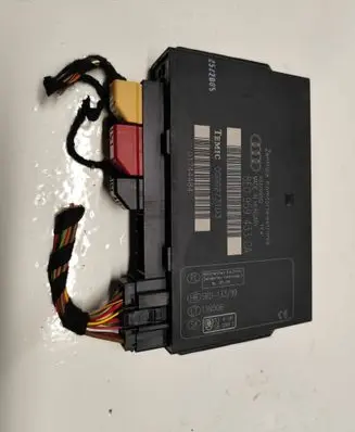 Audi A4 S4 B7 8E 8H Comfort/convenience module 8E0959433CA 01744484 00002731D3