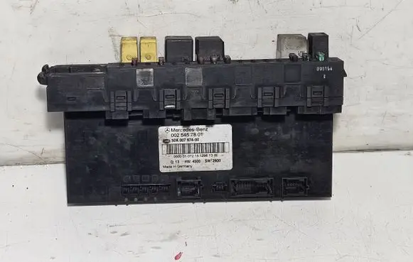 Mercedes-Benz C W203 Fuse module 0025457801 5DK00797400