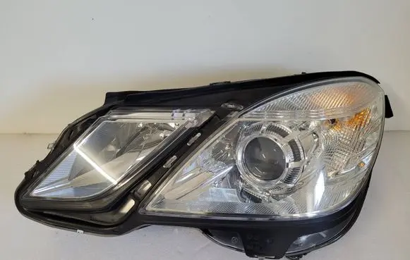 Mercedes-Benz E W212 Headlight/headlamp A2128208161