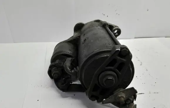Volkswagen Passat Alltrack Starter motor 068911024E