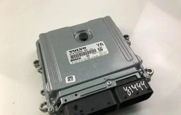 Volvo XC70 Engine control unit/module ECU 31272462AA 0281012765