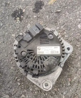 BMW X5 E70 Generator/alternator 7796125