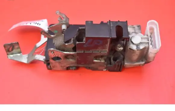 Peugeot Boxer Front door lock