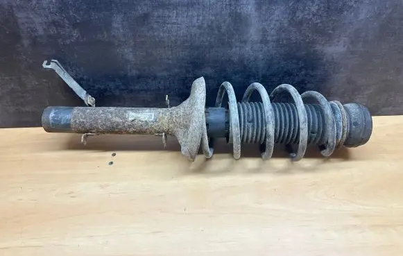 Volkswagen Golf IV Front shock absorber/damper 1J0413031BJ