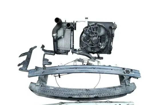 Nissan Juke I F15 Radiator support slam panel brak