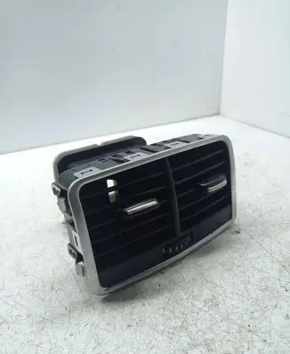 Audi A6 S6 C6 4F Rear air vent grill 4f0819203c
