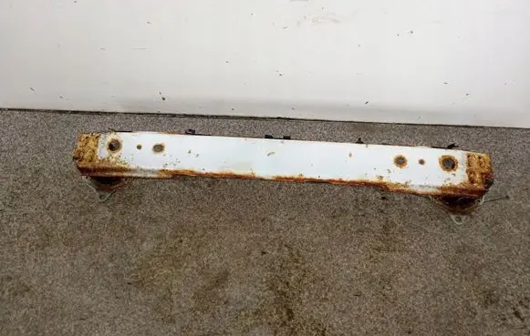 Toyota Yaris Front bumper support beam 