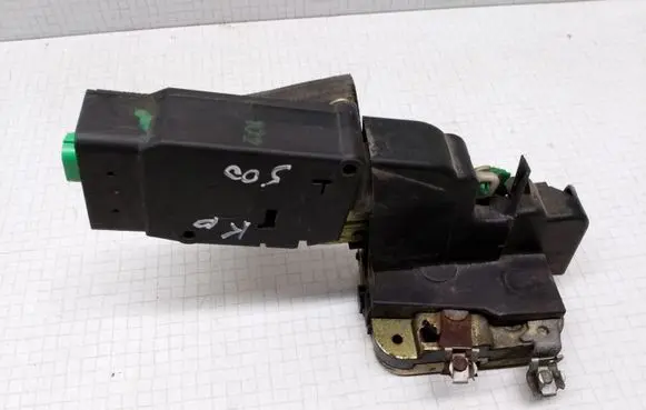 Volvo S40, V40 Front door lock