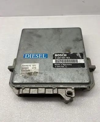 BMW 5 E34 Engine control unit/module 2244734 0281001163 2244675