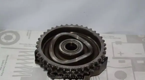 Mercedes-Benz C W202 Timing chain sprocket 6050700645 A6050700645