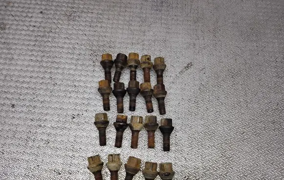 Peugeot Boxer Nuts/bolts 