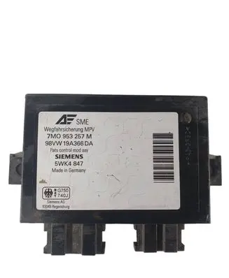 Volkswagen Golf V Immobilizer control unit/module 7M0953257M 5WK4847 98VW19A366DA