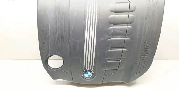 BMW 5 F10 F11 Engine cover (trim) 7800575 13717800575