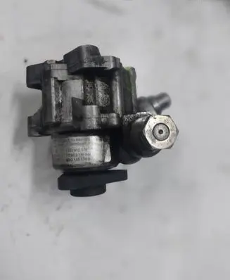 Audi A6 S6 C5 4B Power steering pump 39949YE00B 102956169L