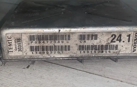 Volvo V70 Engine control unit/module 1T0002207 T99190456 P09472349