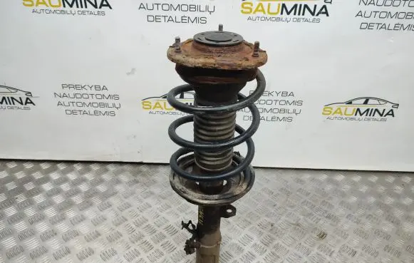 Toyota Avensis T250 Front shock absorber/damper