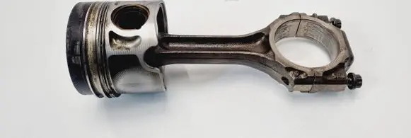 Volkswagen PASSAT B5 Piston with connecting rod