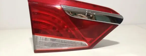 Hyundai i40 Tailgate rear/tail lights 924033Z0