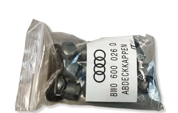 Audi Q3 F3 Original wheel cap 8W0600026D