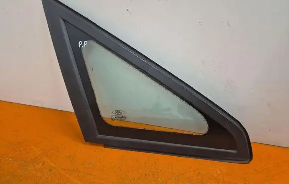 Ford Focus C-MAX Front door vent window glass four-door 