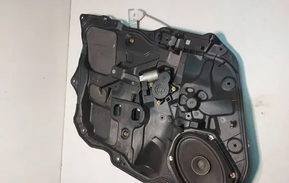 Mazda 3 I Front door window regulator with motor BP4K5997X