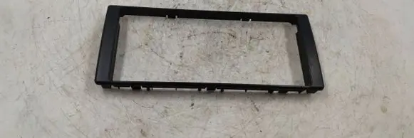 Radio/GPS head unit trim