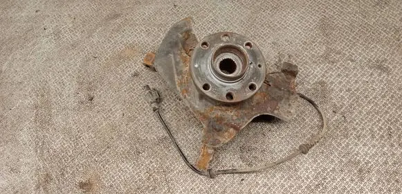Opel Corsa D Front wheel hub spindle knuckle 