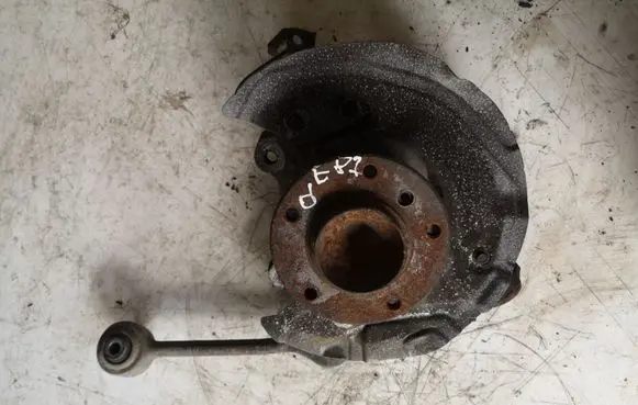 BMW 1 E81 E87 Front wheel hub