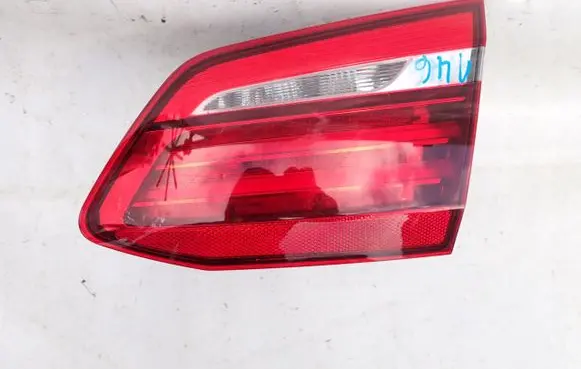 BMW 2 F45 Tailgate rear/tail lights
