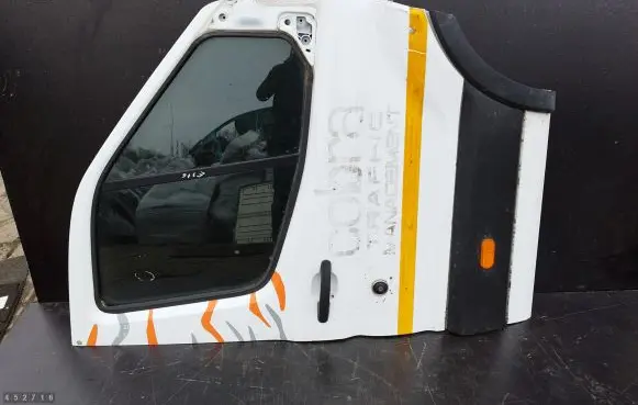 Ford Transit VII Front door