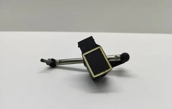 BMW 5 E60 E61 Headlight/headlamp level sensor 6762296 676229601 37146762296