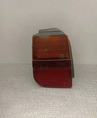 Mitsubishi Space Wagon Rear/tail lights 0431536L