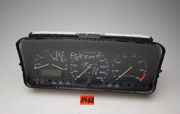 Volkswagen PASSAT B3 Speedometer (instrument cluster) 357919033
