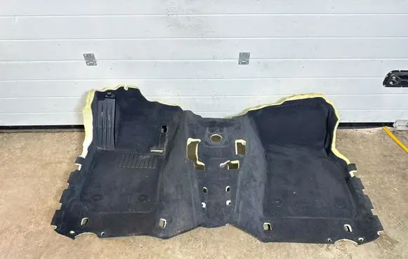 BMW 3 G20 G21 Front floor carpet liner 7483083