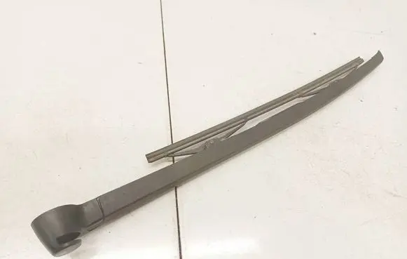 Skoda Fabia Mk1 (6Y) Rear wiper blade arm 6Y6955704