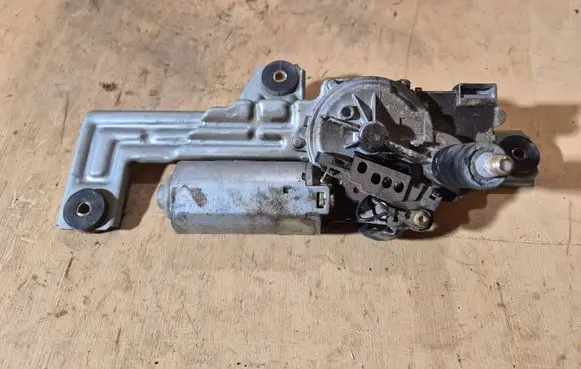 Mitsubishi Pajero Pinin Rear window wiper motor 0390206518