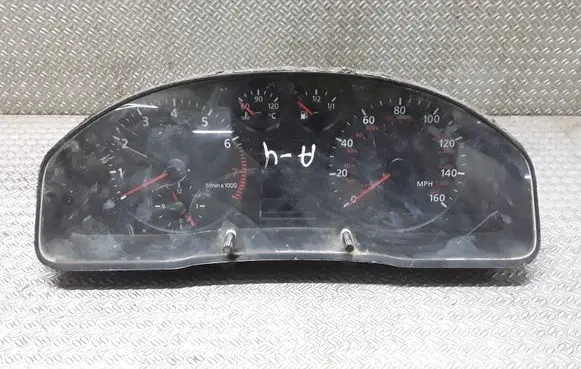 Audi A4 S4 B5 8D Speedometer (instrument cluster) 8D0919910M