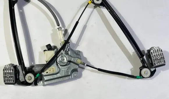 Ford Mustang V Front door window regulator with motor AR336323200AN