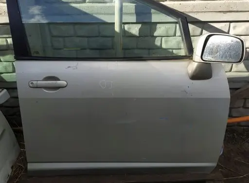 Nissan Tiida C11 Rear door