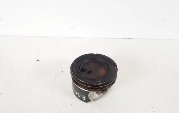 Mercedes-Benz CLA C117 X117 W117 Piston with connecting rod