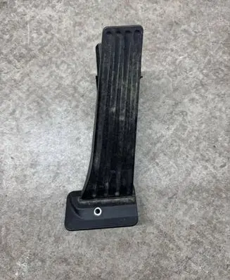 BMW i3 Accelerator throttle pedal 6889819