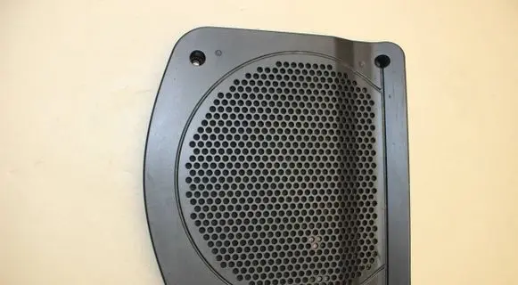 BMW 5 F10 F11 Subwoofer grill/trim 9187783 496687 484371CN