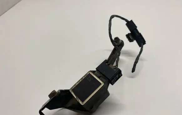 BMW X3 E83 Headlight/headlamp level sensor 1093698