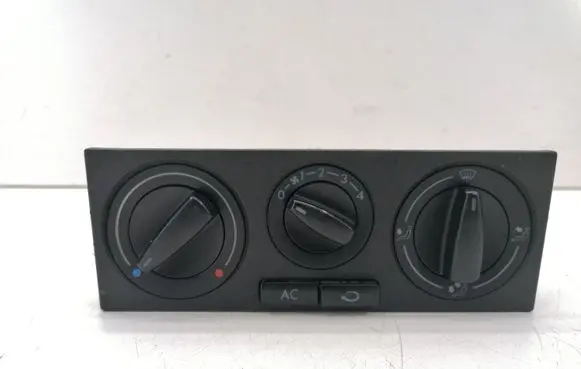 Volkswagen Golf IV Climate control unit 1J0820045F